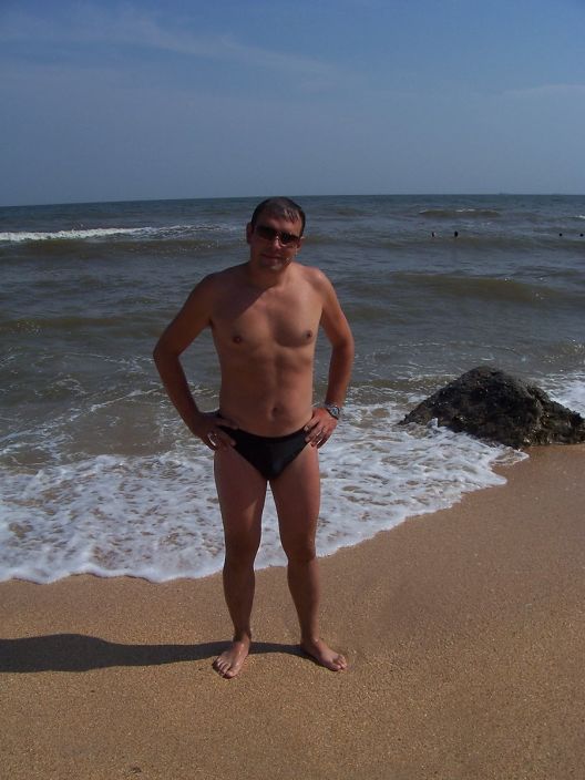 На море