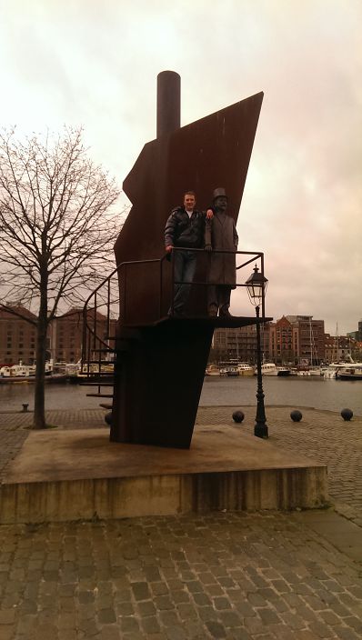 в Ангверпене