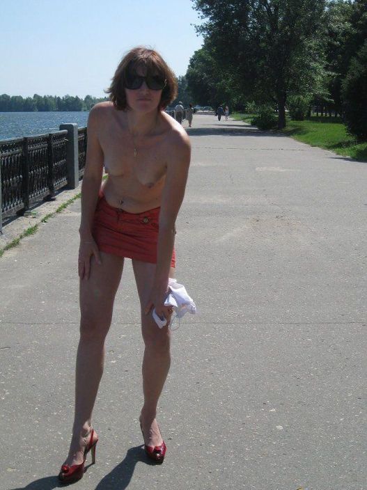 на море