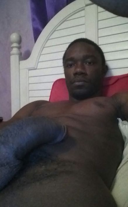 ready to eat some pussy who wanna suck on some chocolate