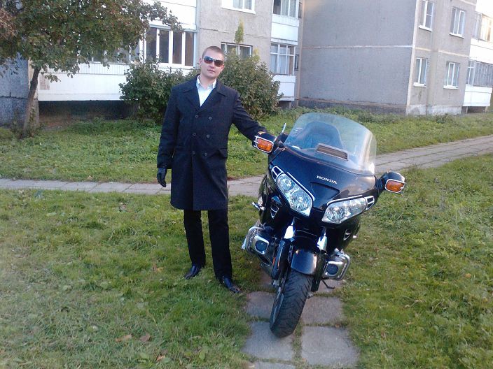 лично