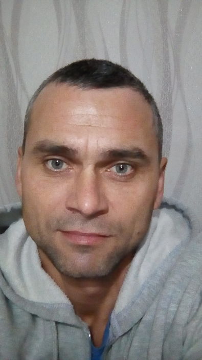 Скучаю..