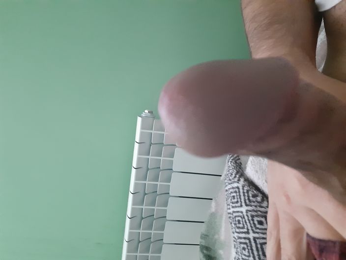 Хочет ласки