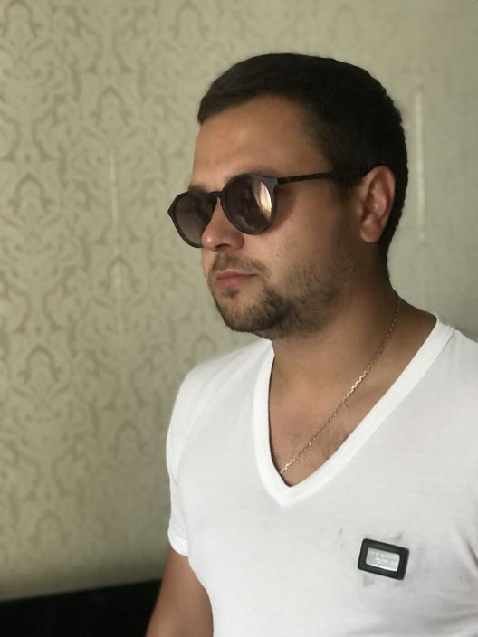 Жду свою самочку ...) найдись наконец)