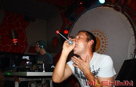 Выступление в ночном клубе