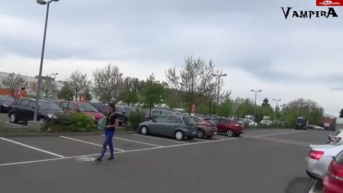 Отсосала незнакомцу