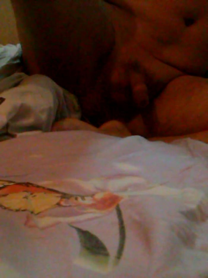 скрытая камера   муж дрочит