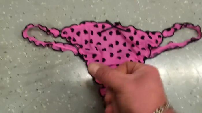 ДРОЧУ НА ТРУСИКИ